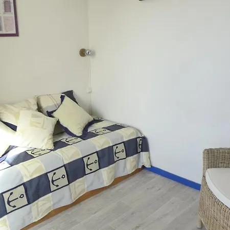 Ref 551 Ocean , Studio Alcove A Proximite Immediate De La Plage Avec Parking Prive ,3 Personnes *